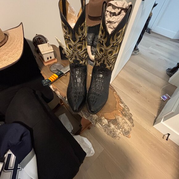 Nile Crocodile Cowboy Boots - Picture 2 of 5